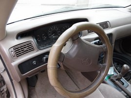 1997 TOYOTA CAMRY TAN CE 2.2L MT Z17947